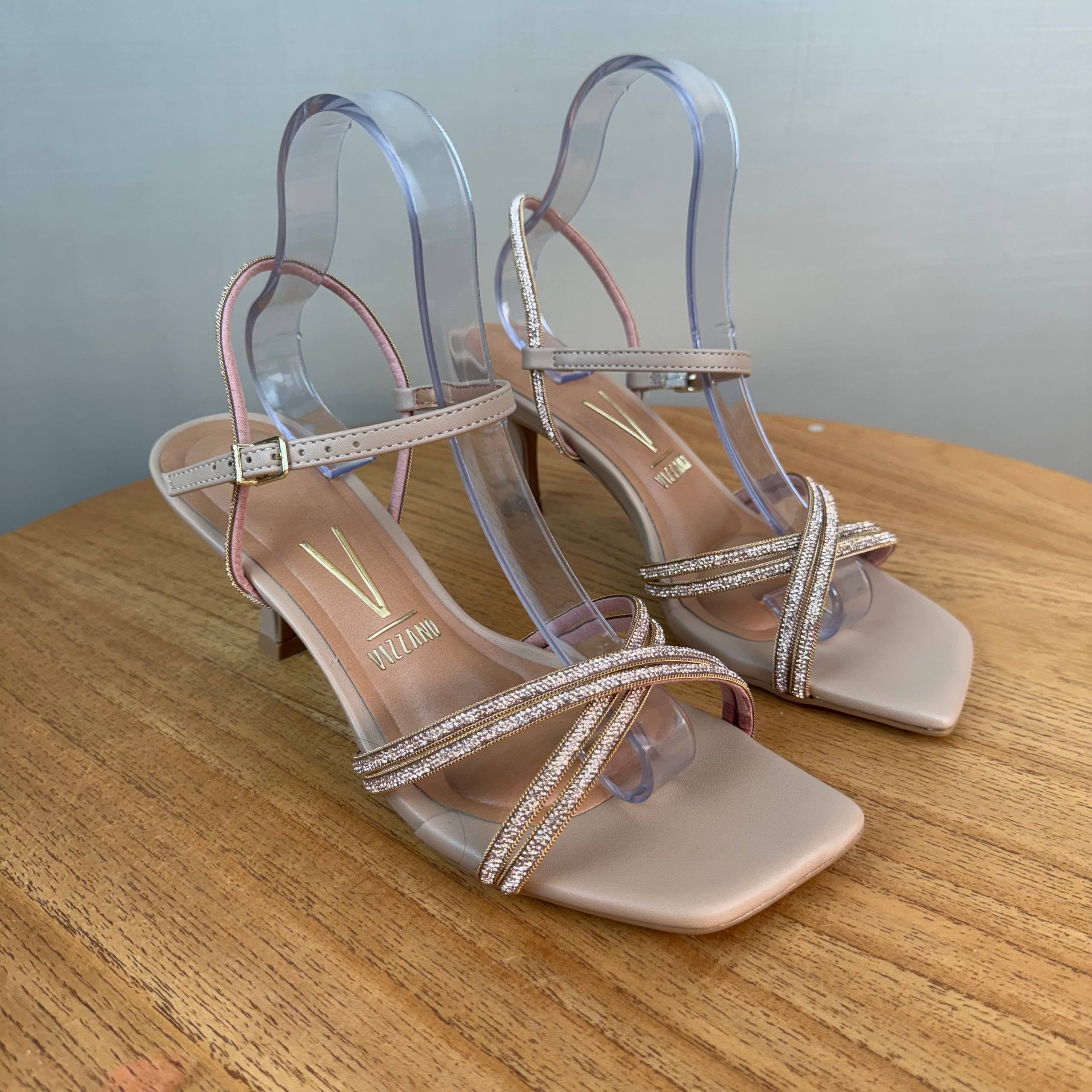 Sandália Feminina Vizzano Rose Detalhes Dourado