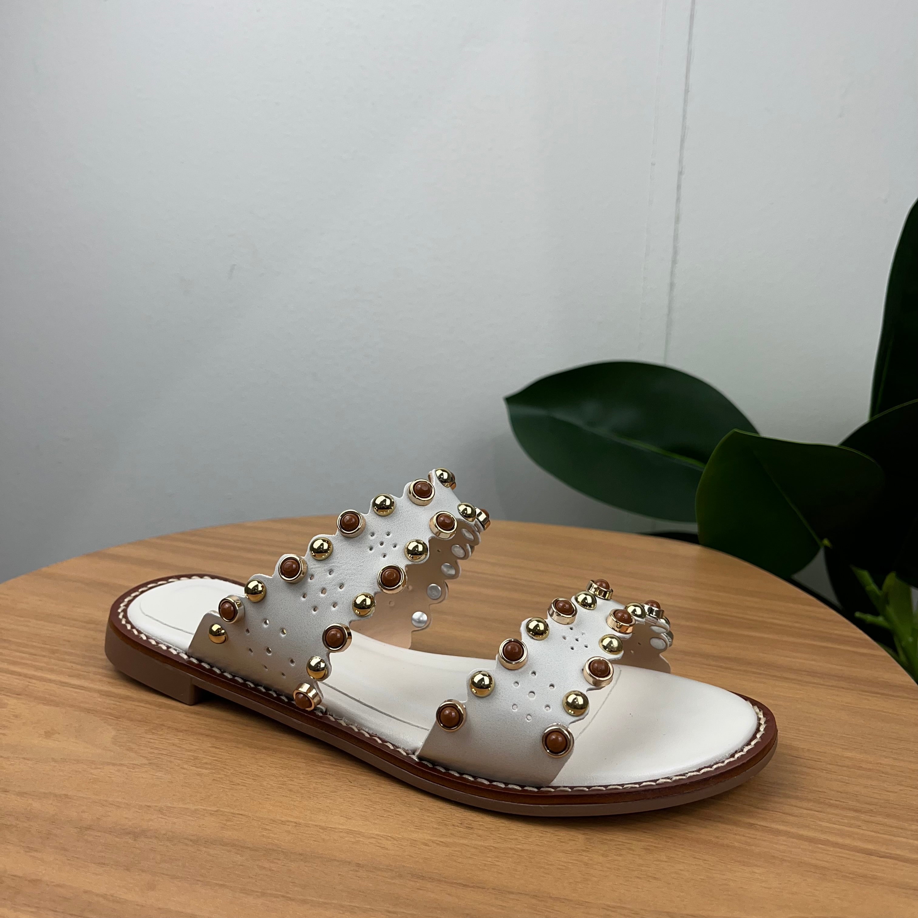 Rasteirinha Feminina A.B Off White Com Marrom