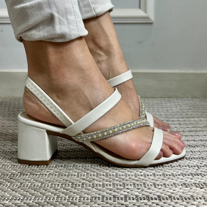 Sandalia Moleca Branca