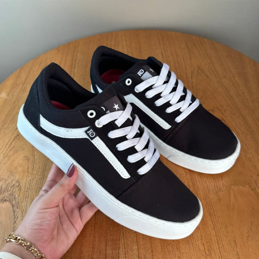Tênis Casual Masculino Redikal Preto Com Branco Preta