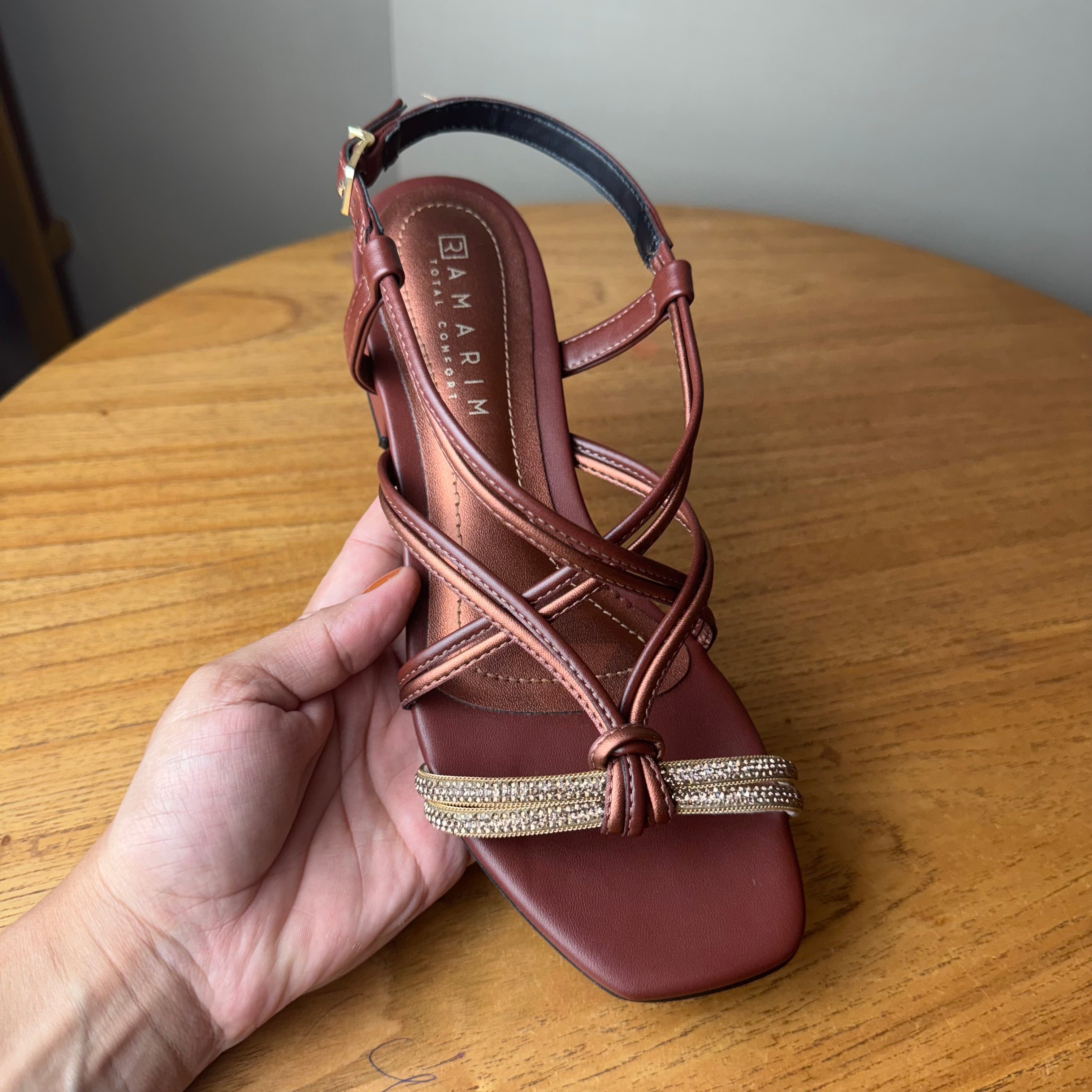 Sandália Salto Bloco Ramarim Rum Rum