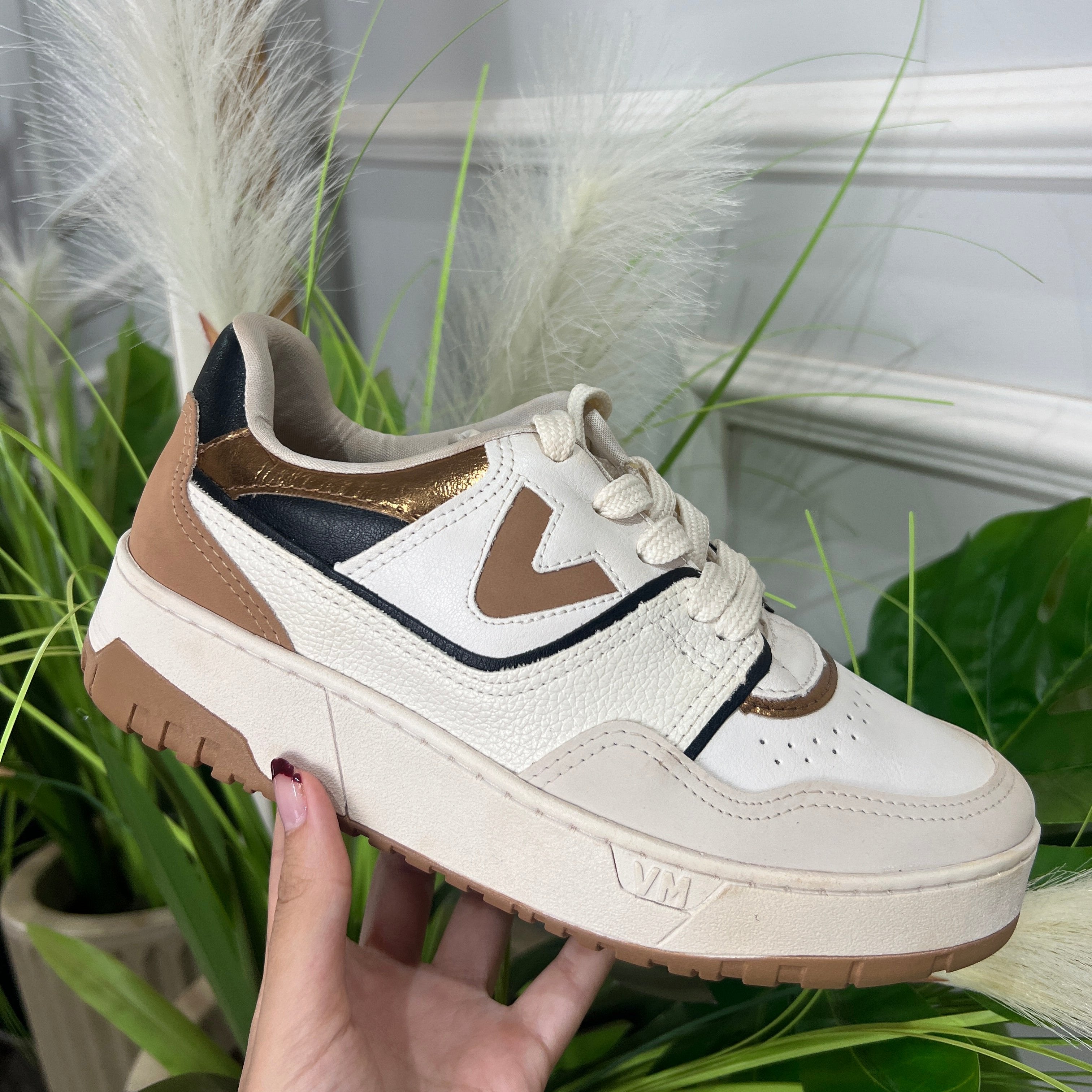 Tênis Feminino Via Marte Bege