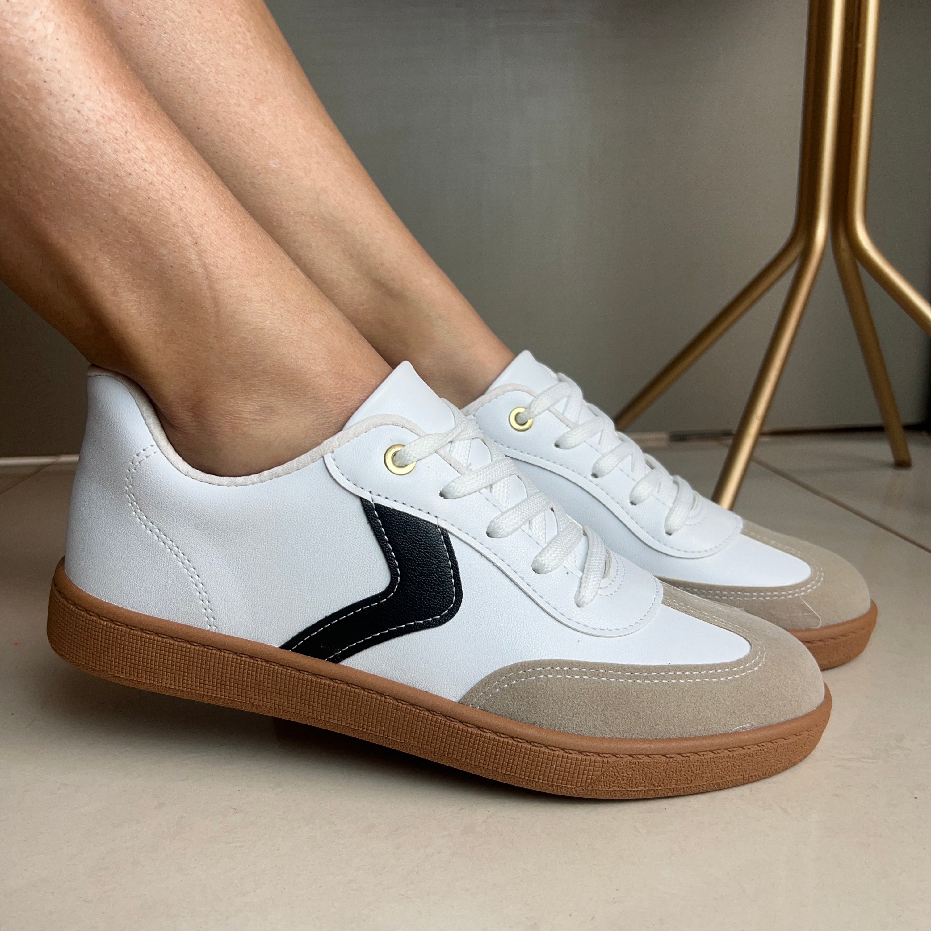 Tênis Feminino Casual Beira Rio Branco e Preto