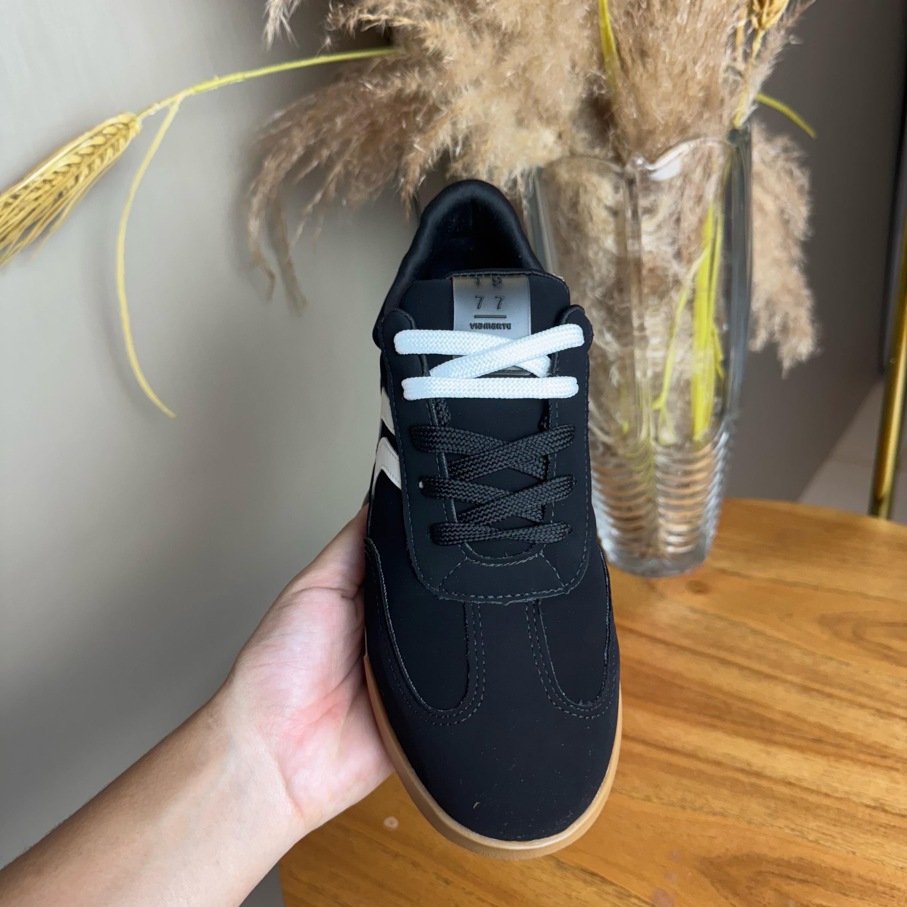 Tênis Feminino Via Marte Preto e Branco