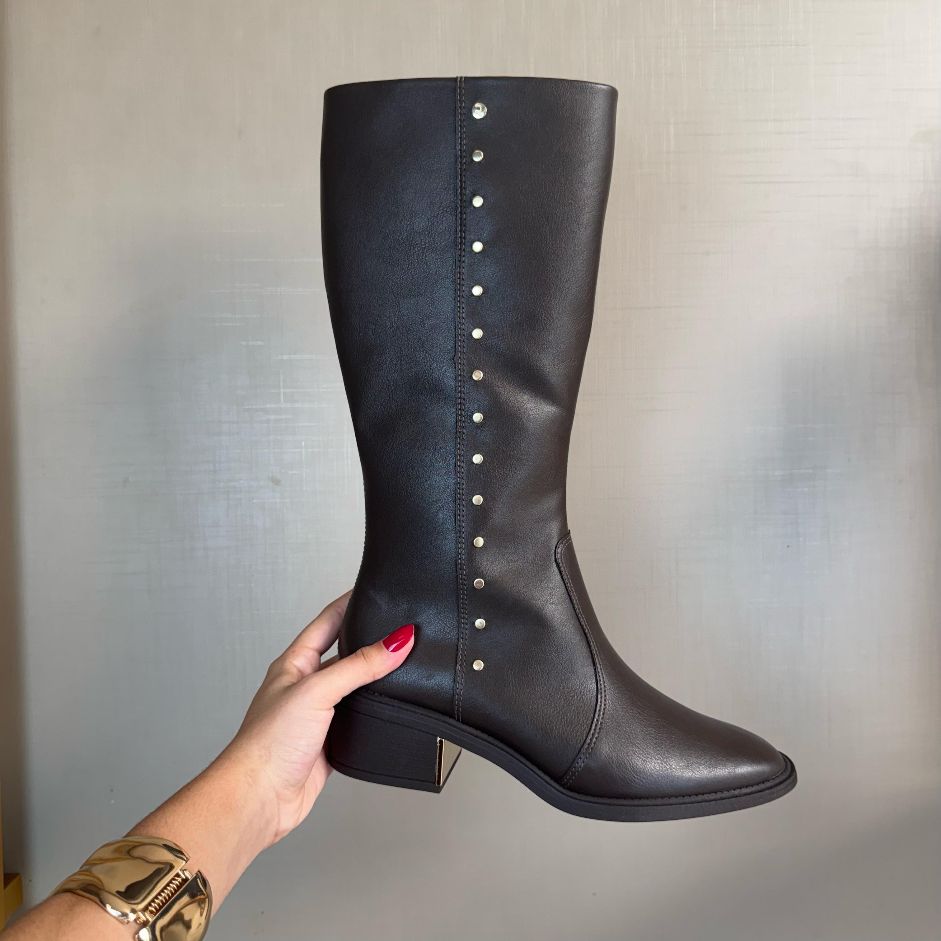 Bota Cano Longo Ramarim Marrom Detalhes Dourado