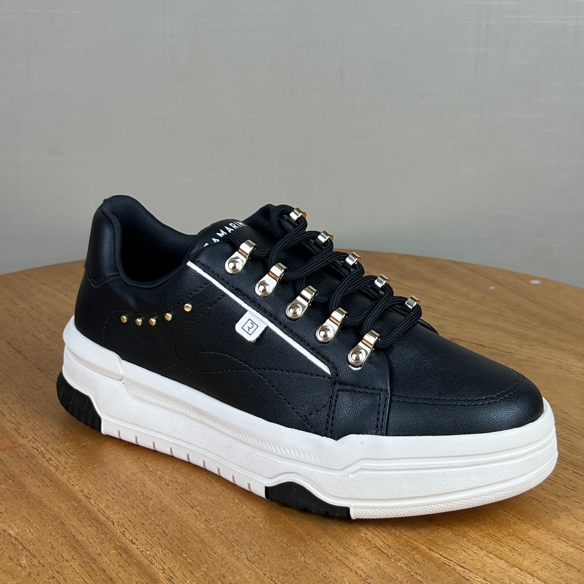 Tenis Feminino Ramarim Preto Com Dourado Preto