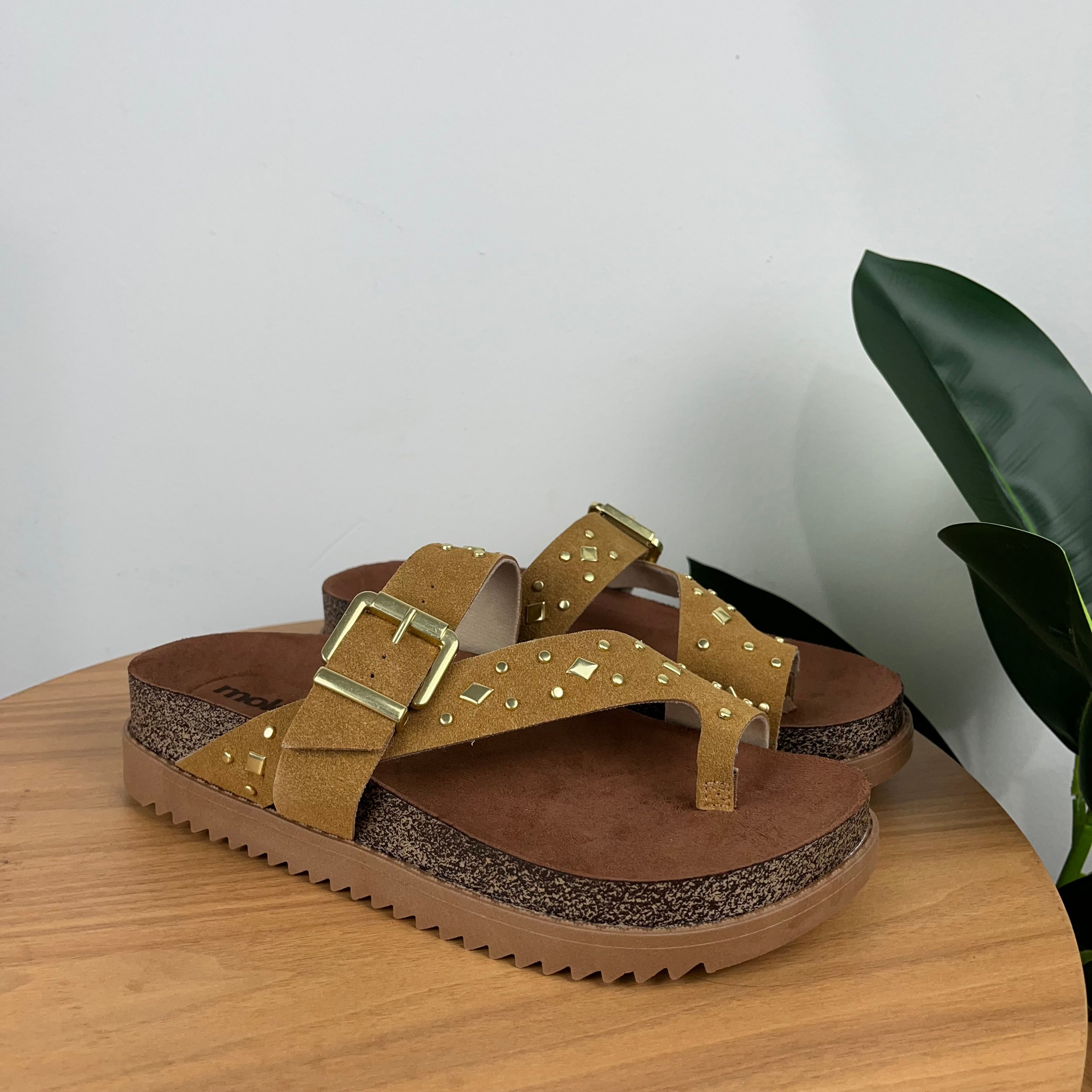 Papete Feminina Moleca Caramelo Detalhes