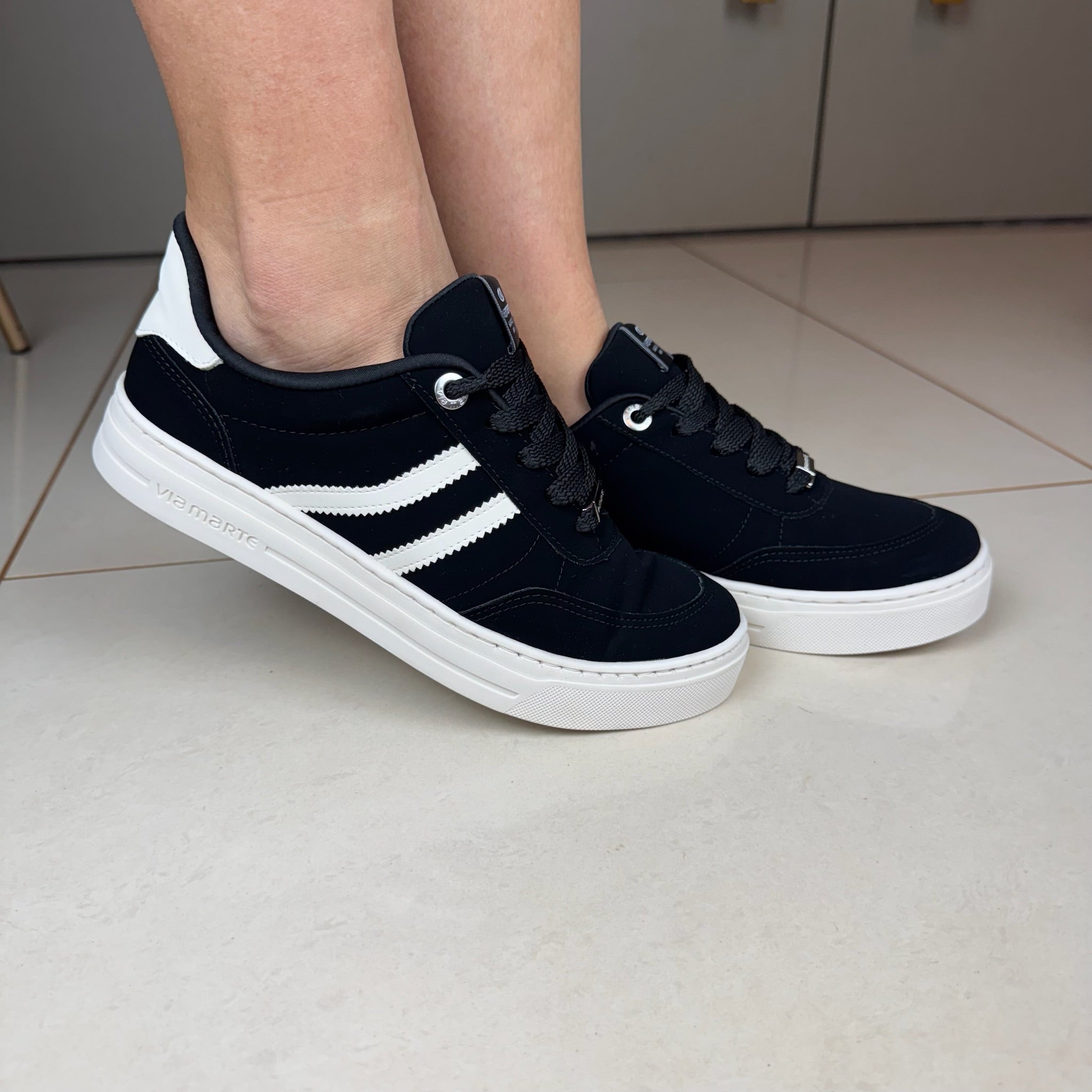 Tenis Feminino Via Marte Casual Estilo E Conforto Preto