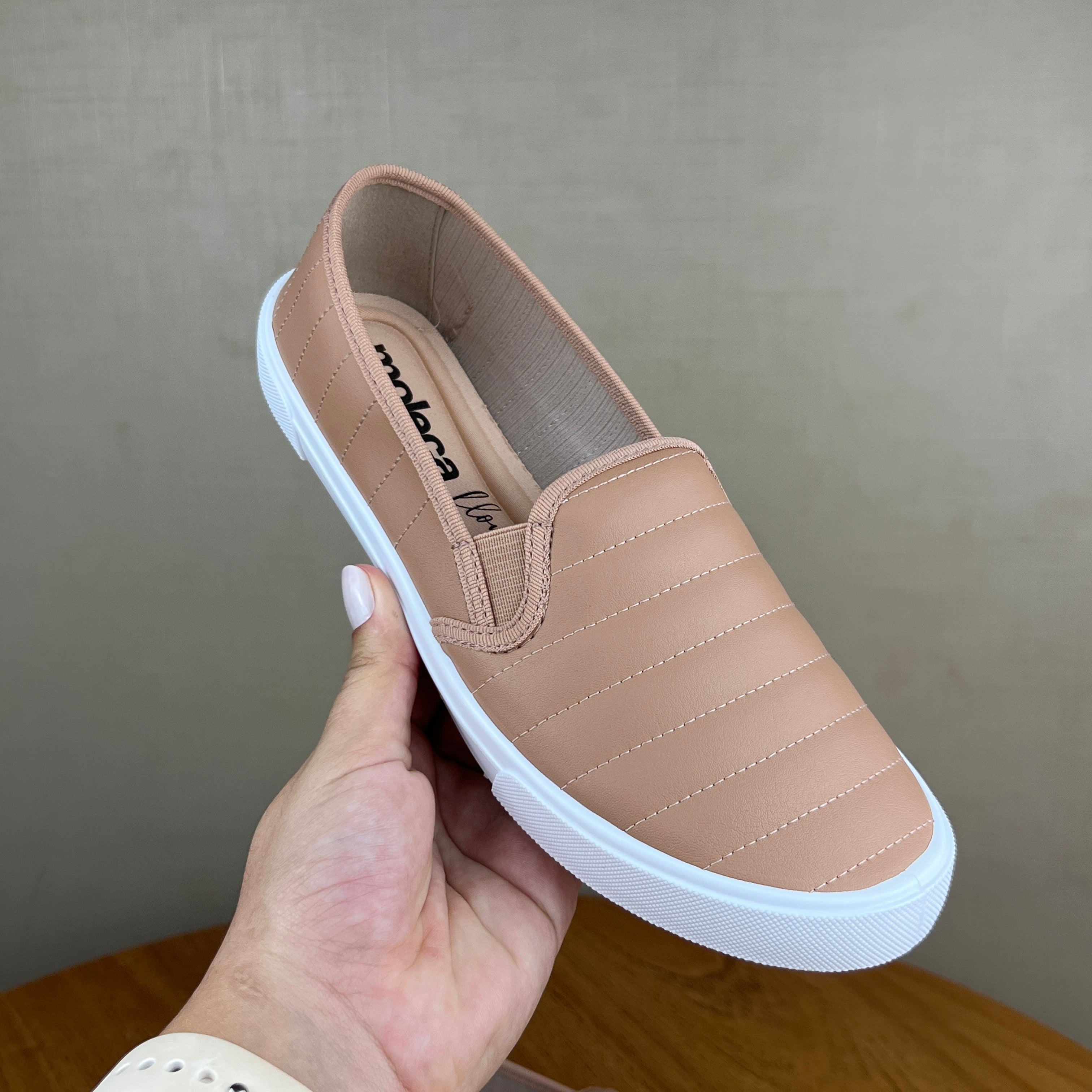 Tênis Casual Slip On Moleca Nude