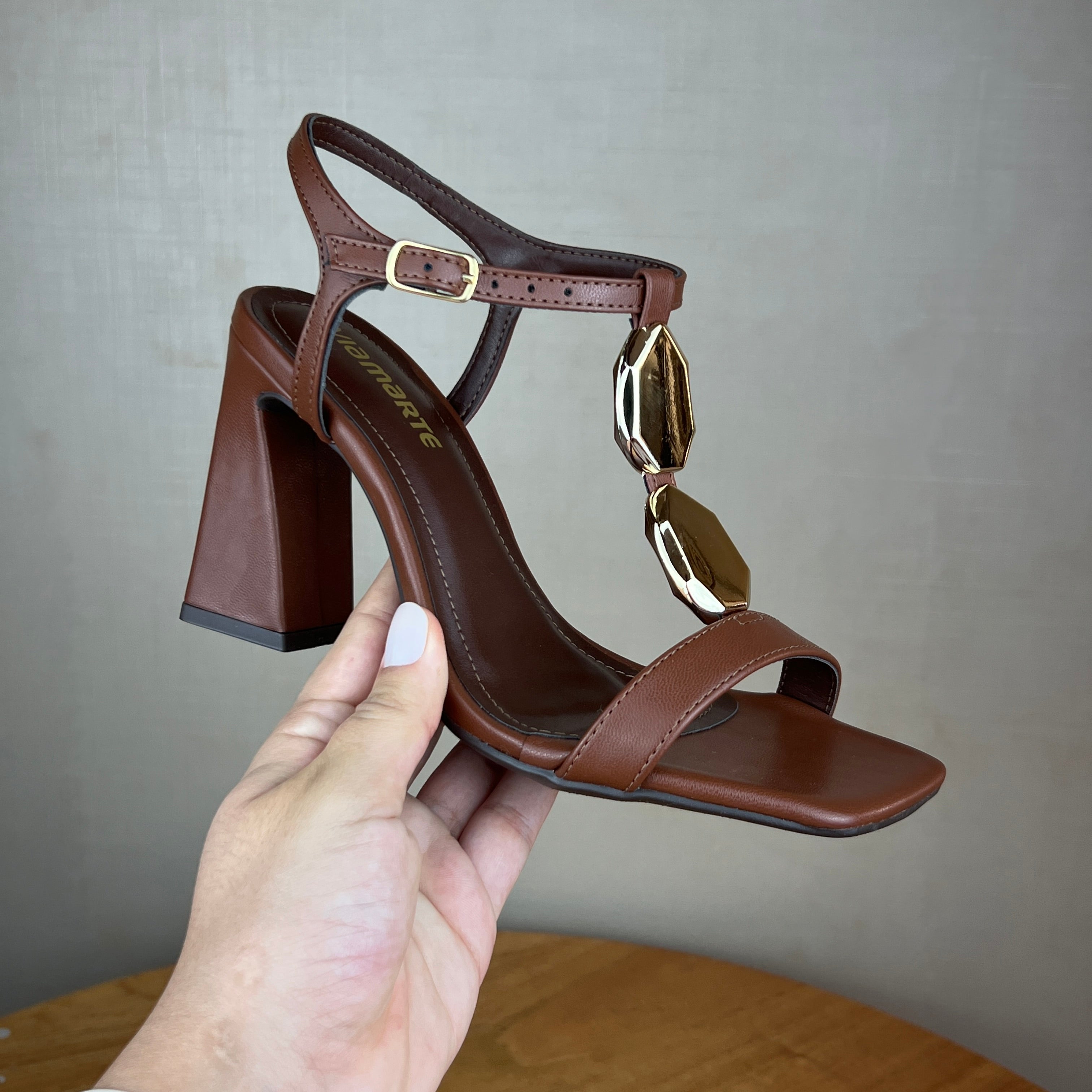 Sandália Feminina Via Marte Marrom