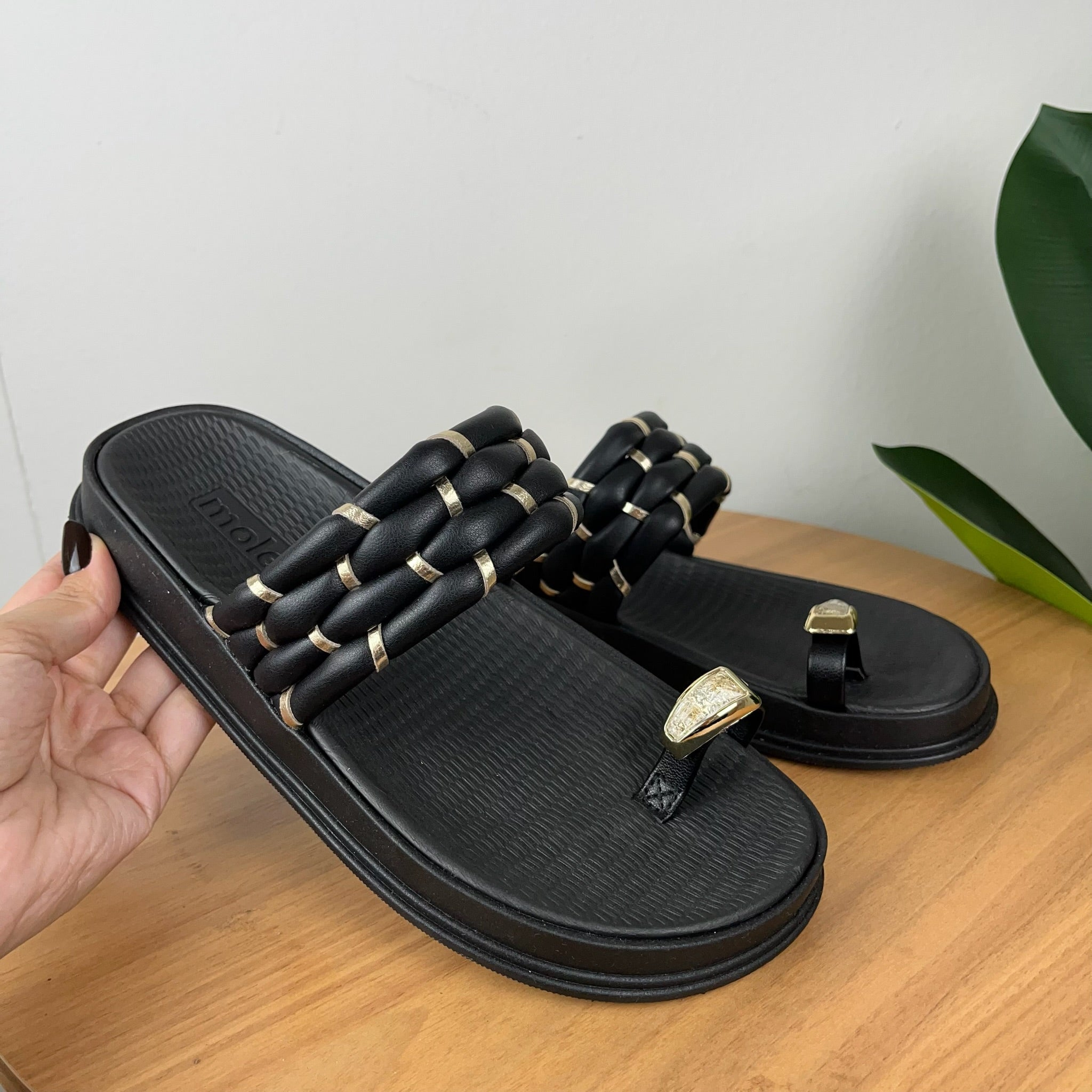 Papete Feminina Moleca Preta