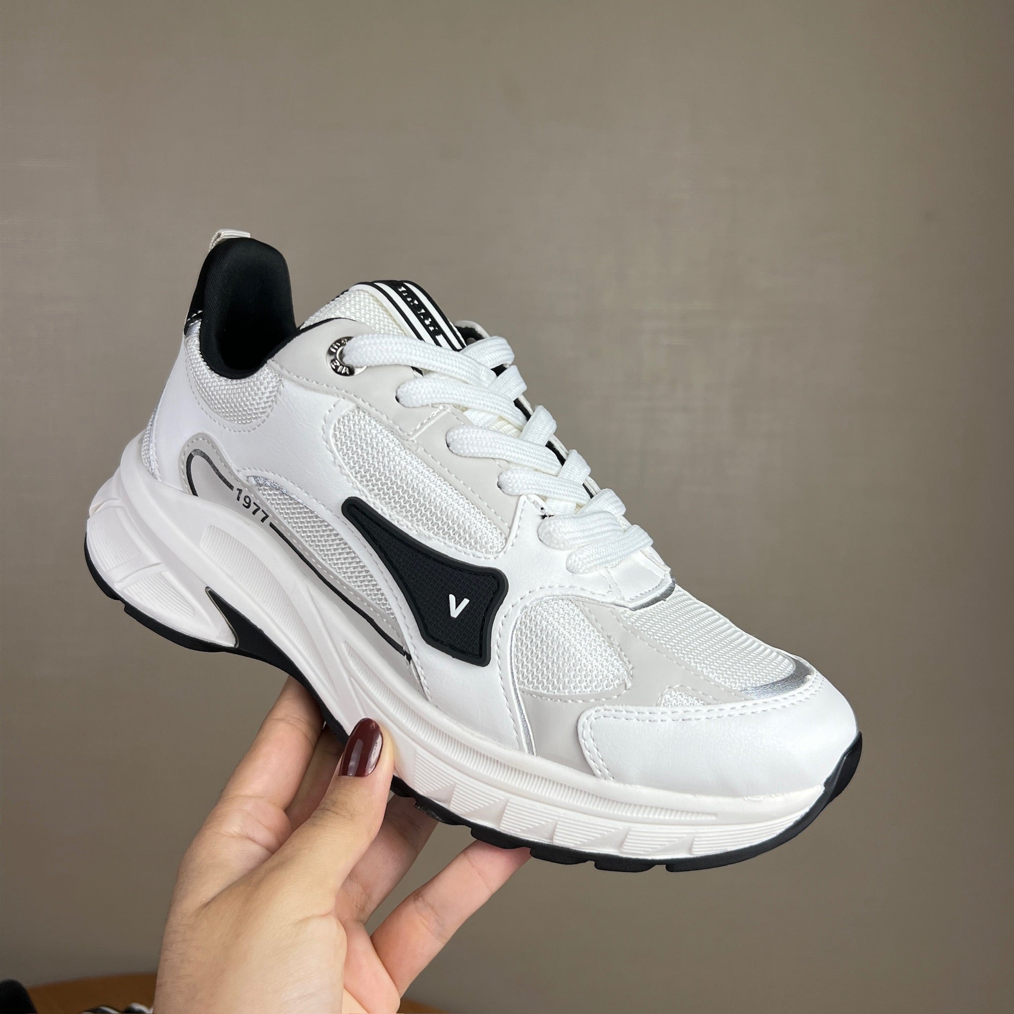 Tenis Feminino Via Marte Cinza Com Preto Branco/preto