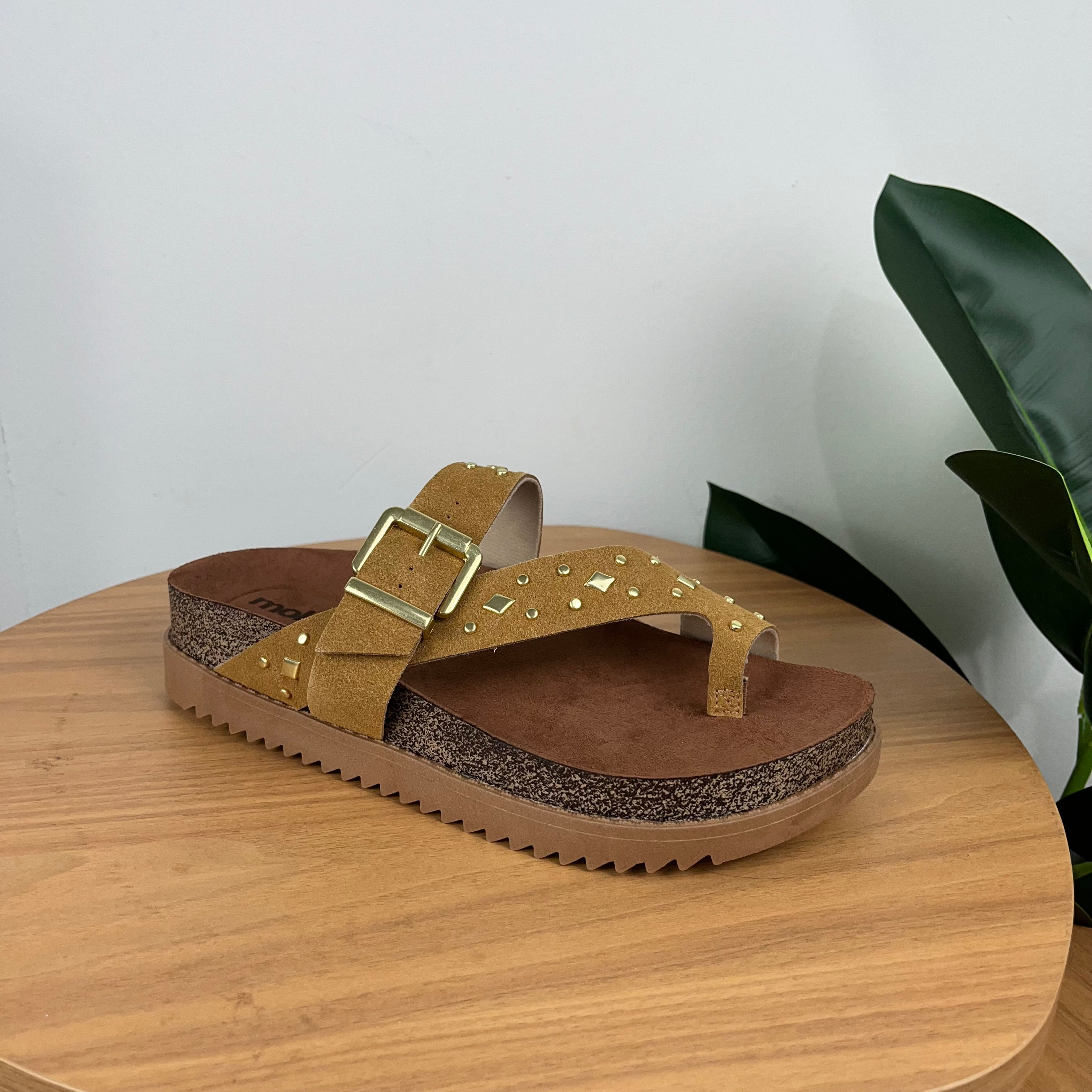 Papete Feminina Moleca Caramelo Detalhes