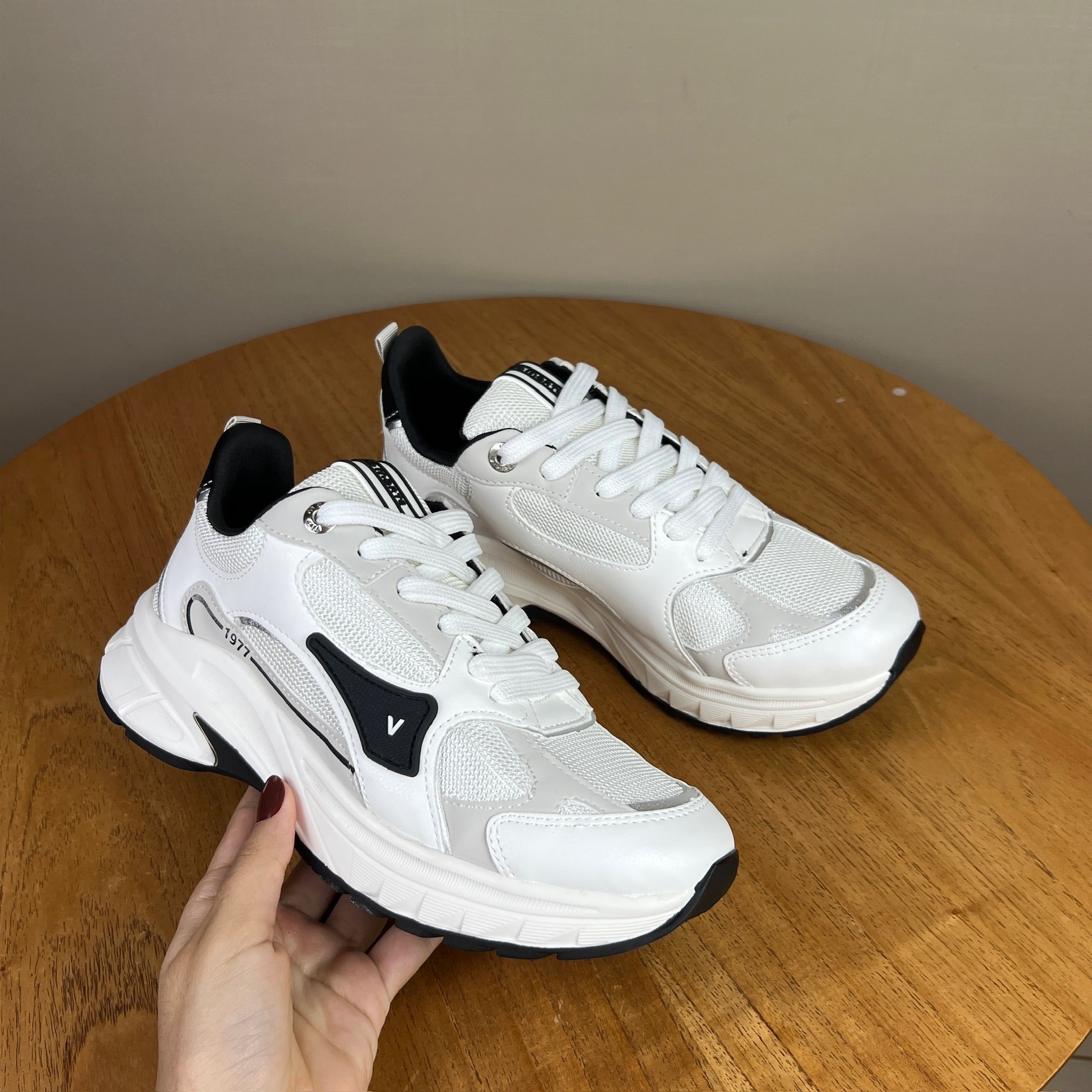 Tenis Feminino Via Marte Cinza Com Preto Branco/preto