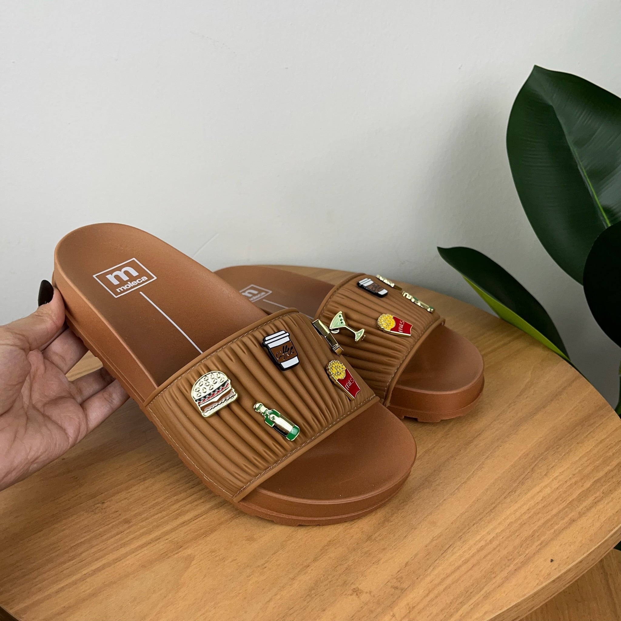 Chinelo Feminino Moleca Caramelo Caramelo