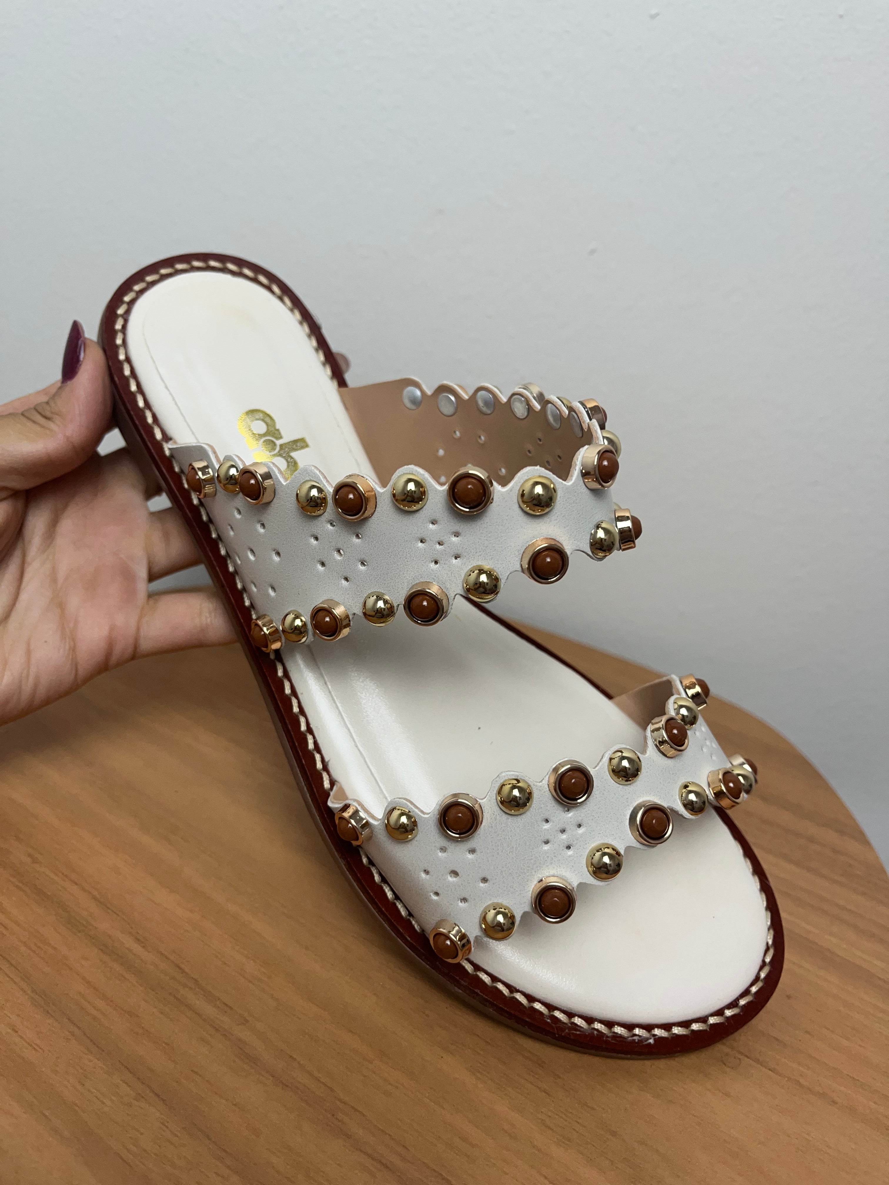 Rasteirinha Feminina A.B Off White Com Marrom