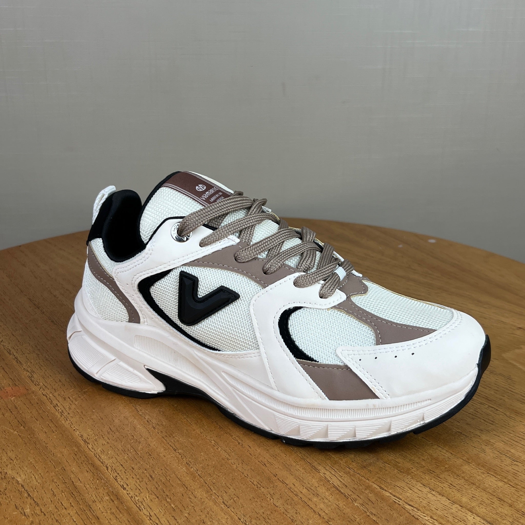 Tenis Feminino Via Mart5e Marrom Com Preto Bege/marrom
