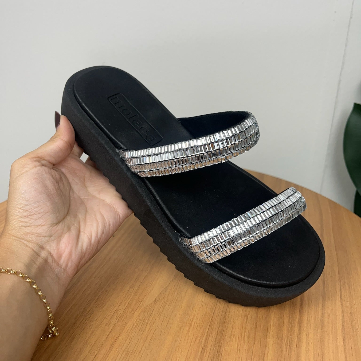 Papete Moleca Duas Tiras Preta